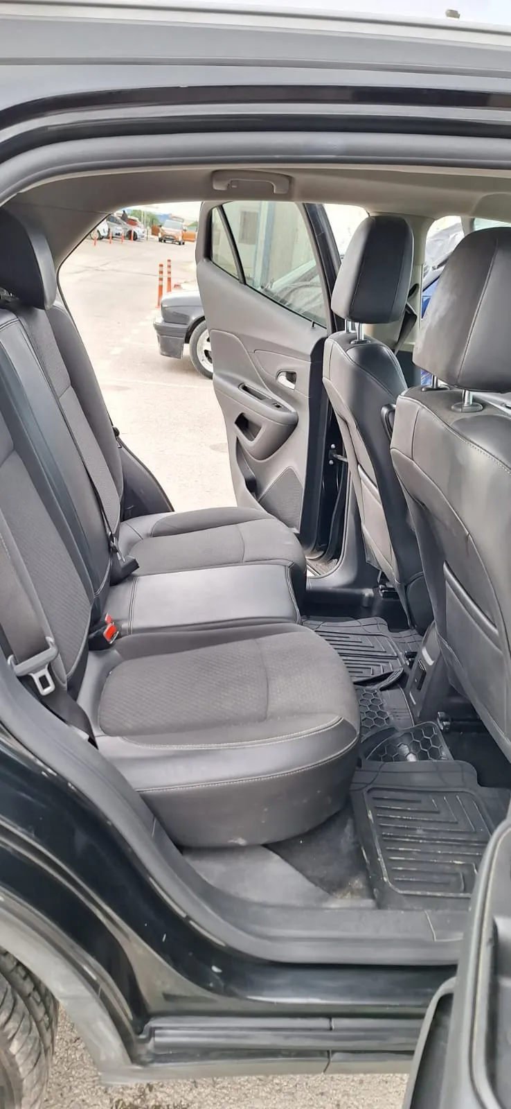a vendre opel mokka importée de l Allemagne en trés bon etat dedouanée