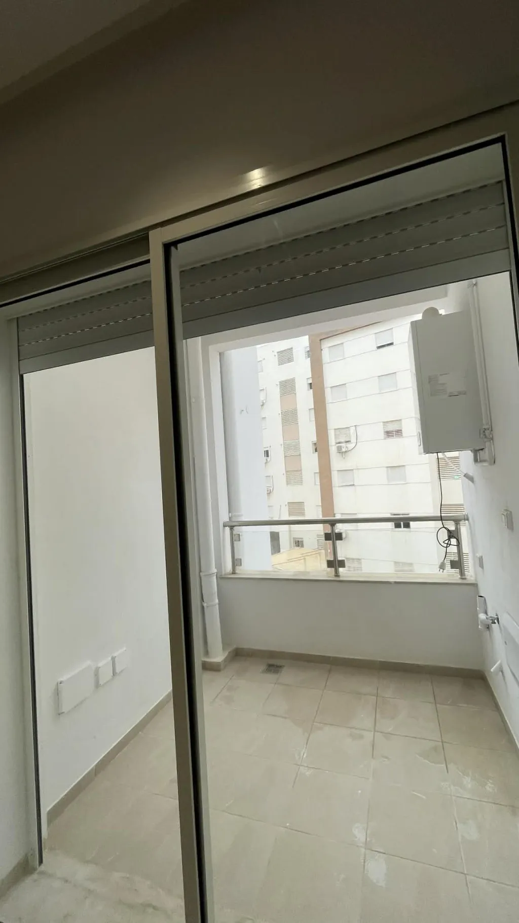 S+1 neuf à louer Mourouj 6