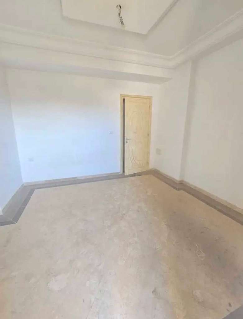 Belle appartement s3 haut standing carrefour jawhra 