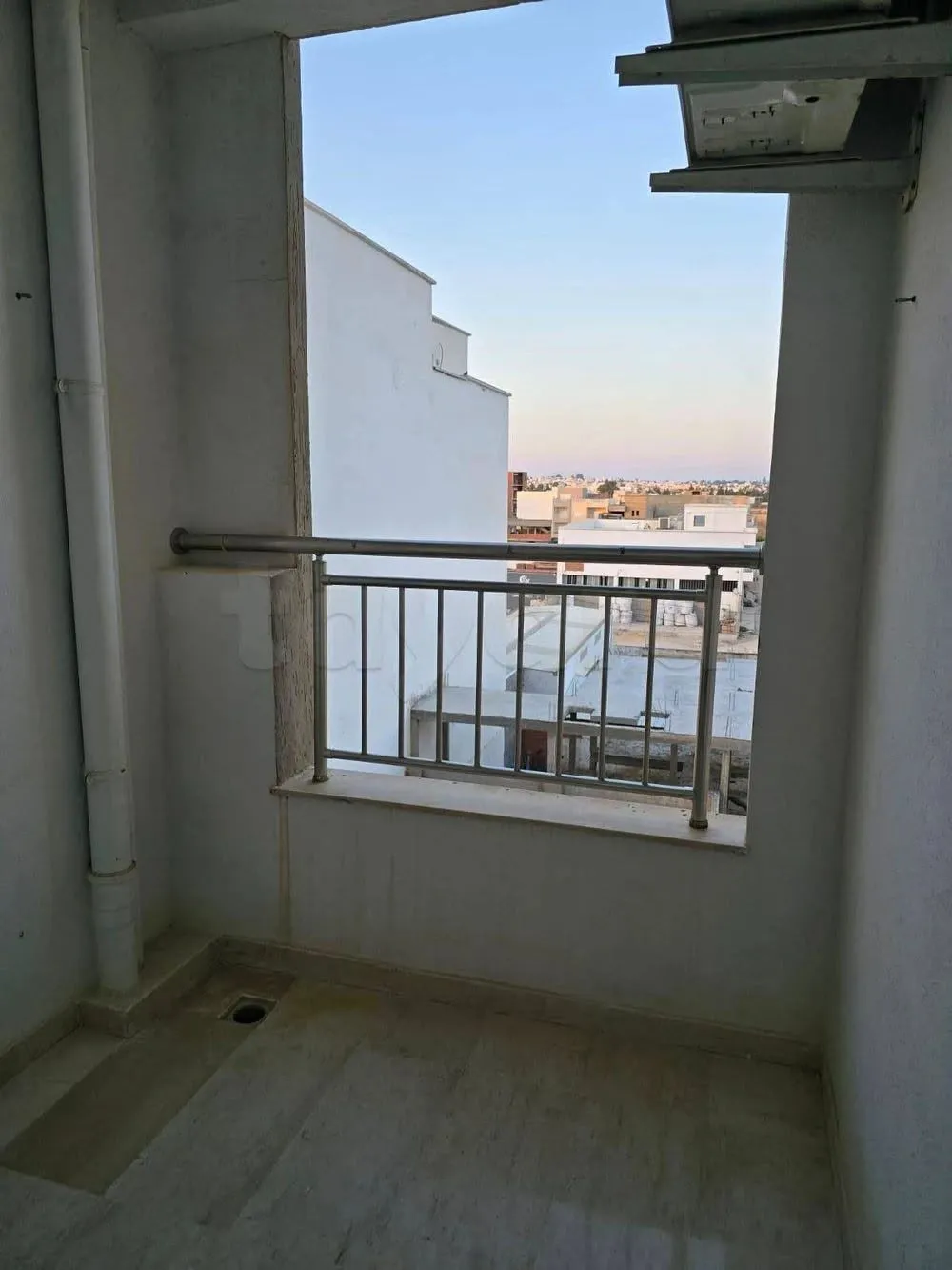 BEL APPARTEMENT S2 VIDE