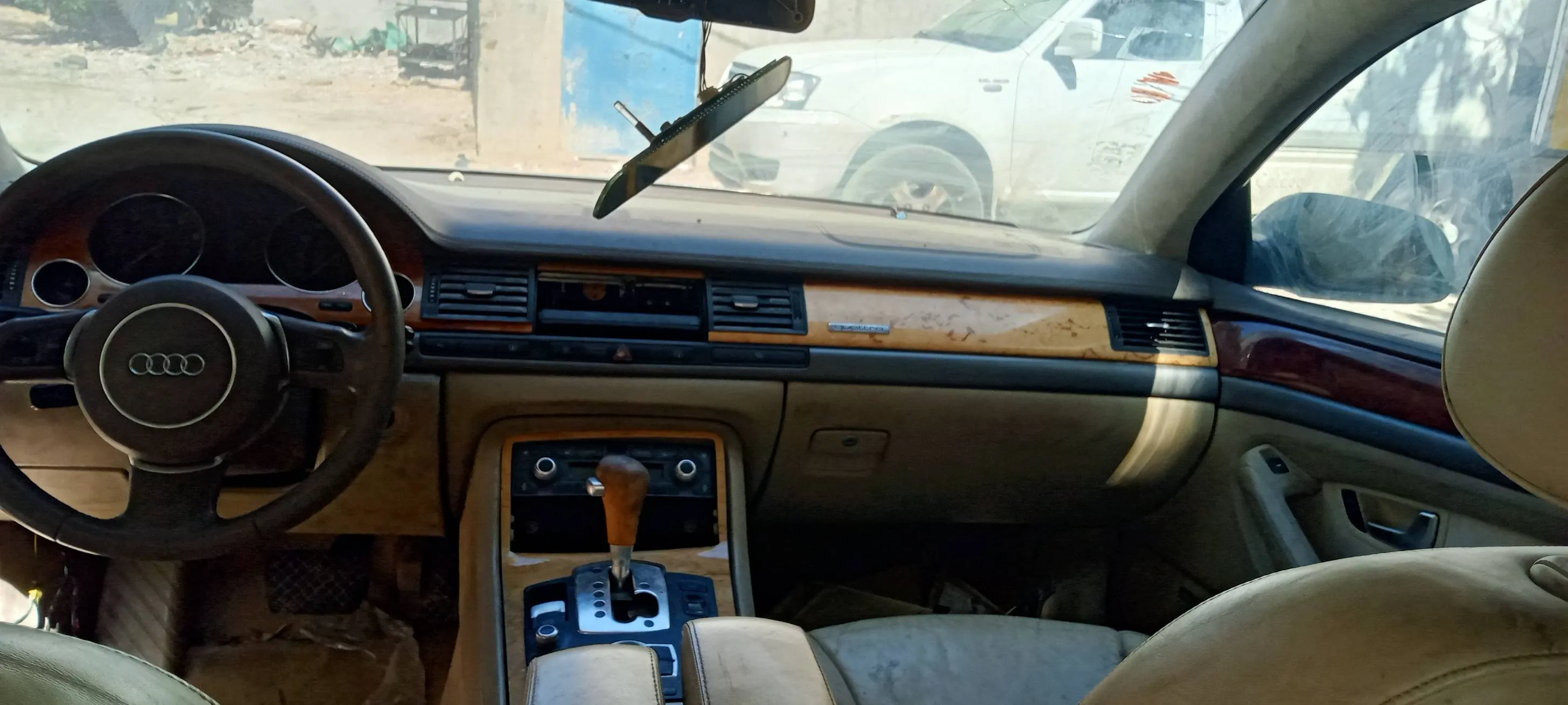 Audi A8 Quattro
