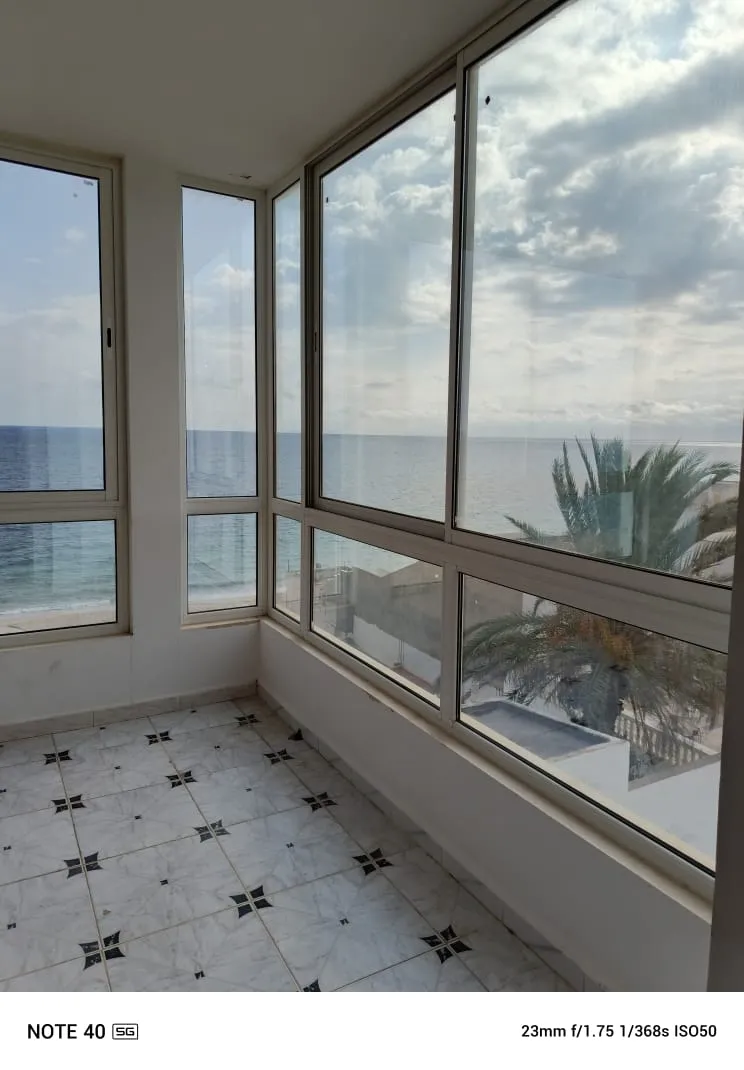 🌊Appartement S+3 Avec Vue Mer En Vente à Chott Mariem