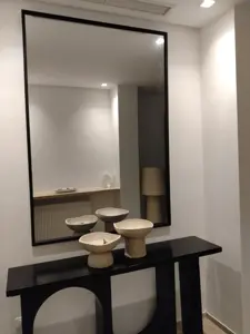 *✨ À vendre – Console design noire avec grand miroir*