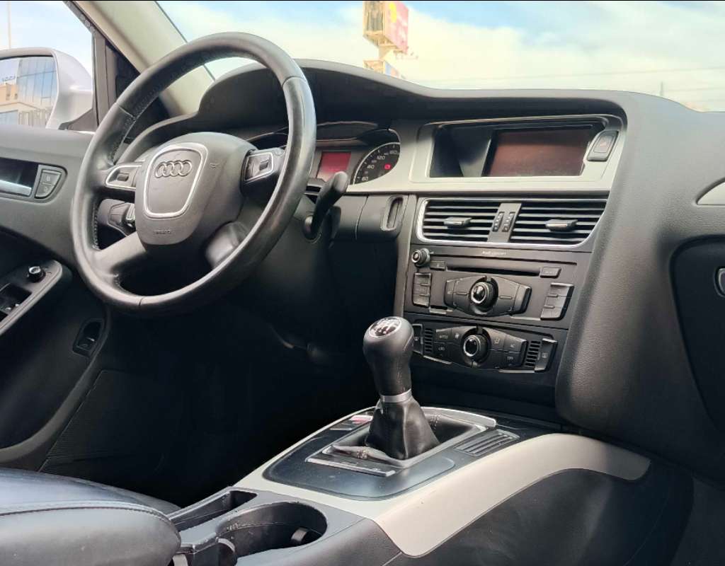 đ AUDI A4 2.0L TDI 1 Ăšre main