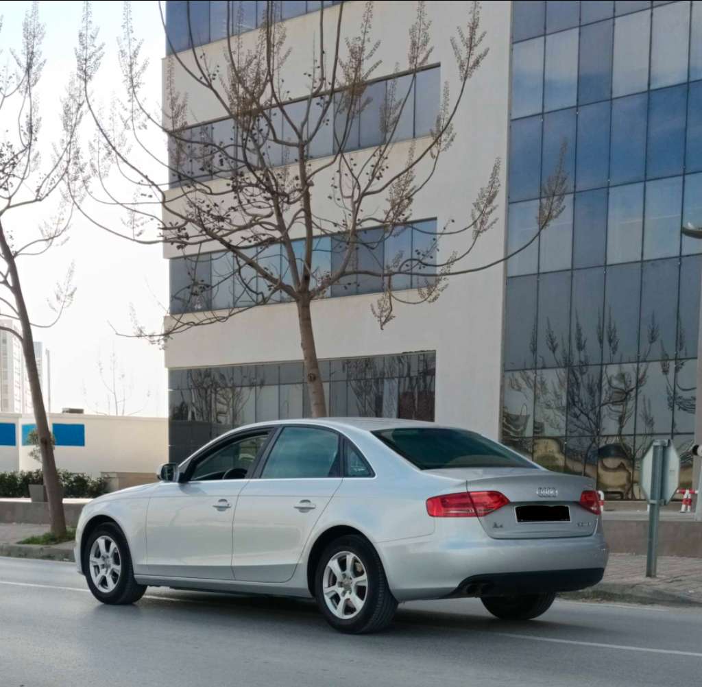 đ AUDI A4 2.0L TDI 1 Ăšre main