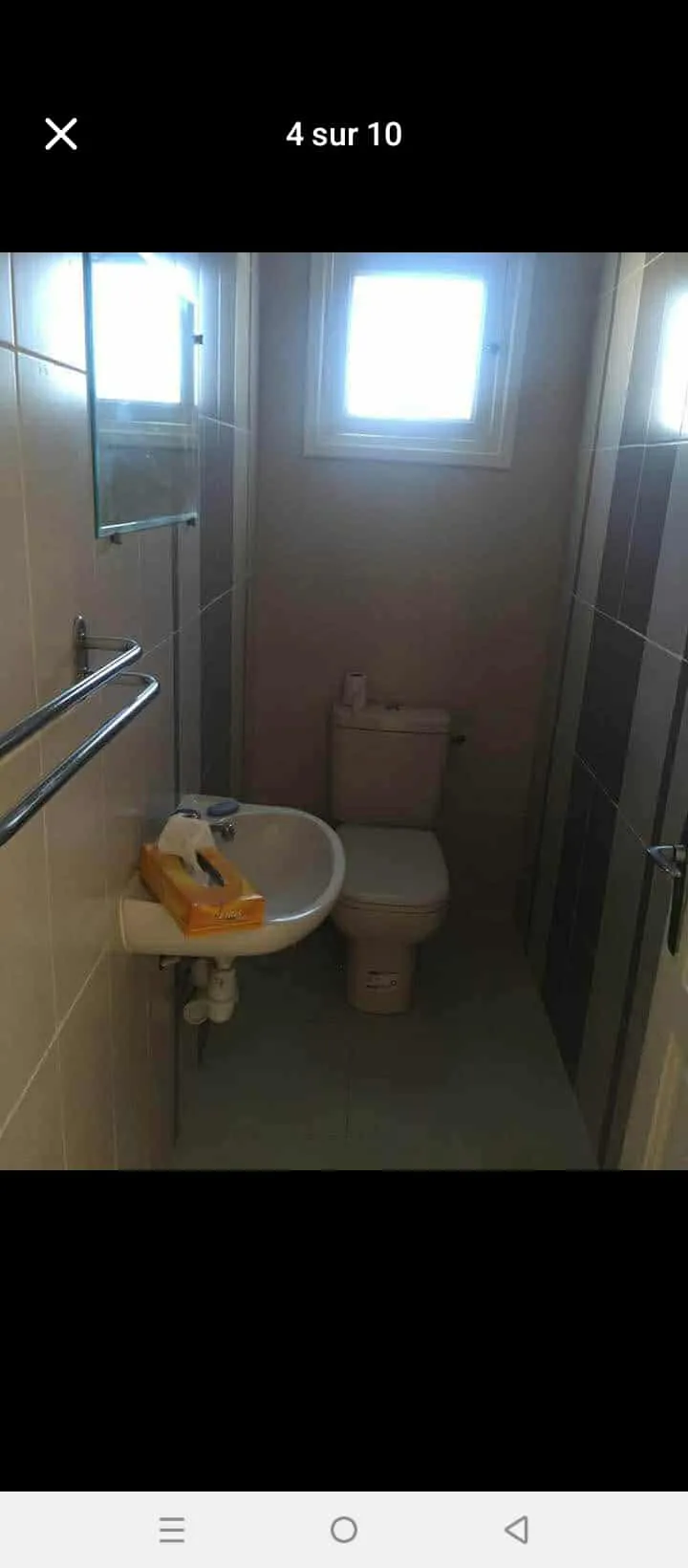 un appartements s+3 au 2éme étage (sans ascenseur) a vendre a Cité Nour Jaafer Prés de Esprit