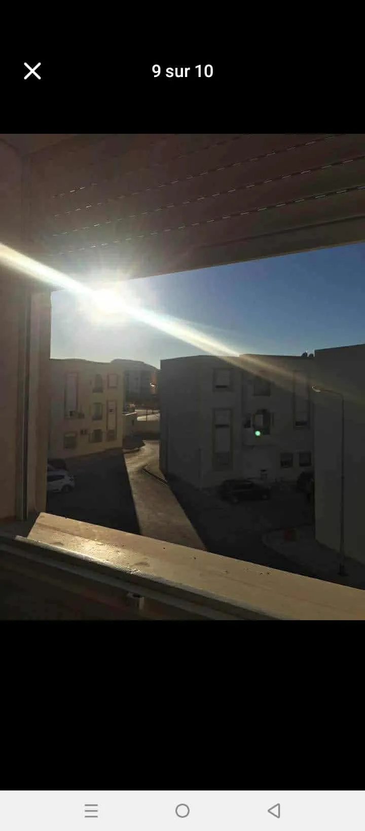 un appartements s+3 au 2éme étage (sans ascenseur) a vendre a Cité Nour Jaafer Prés de Esprit