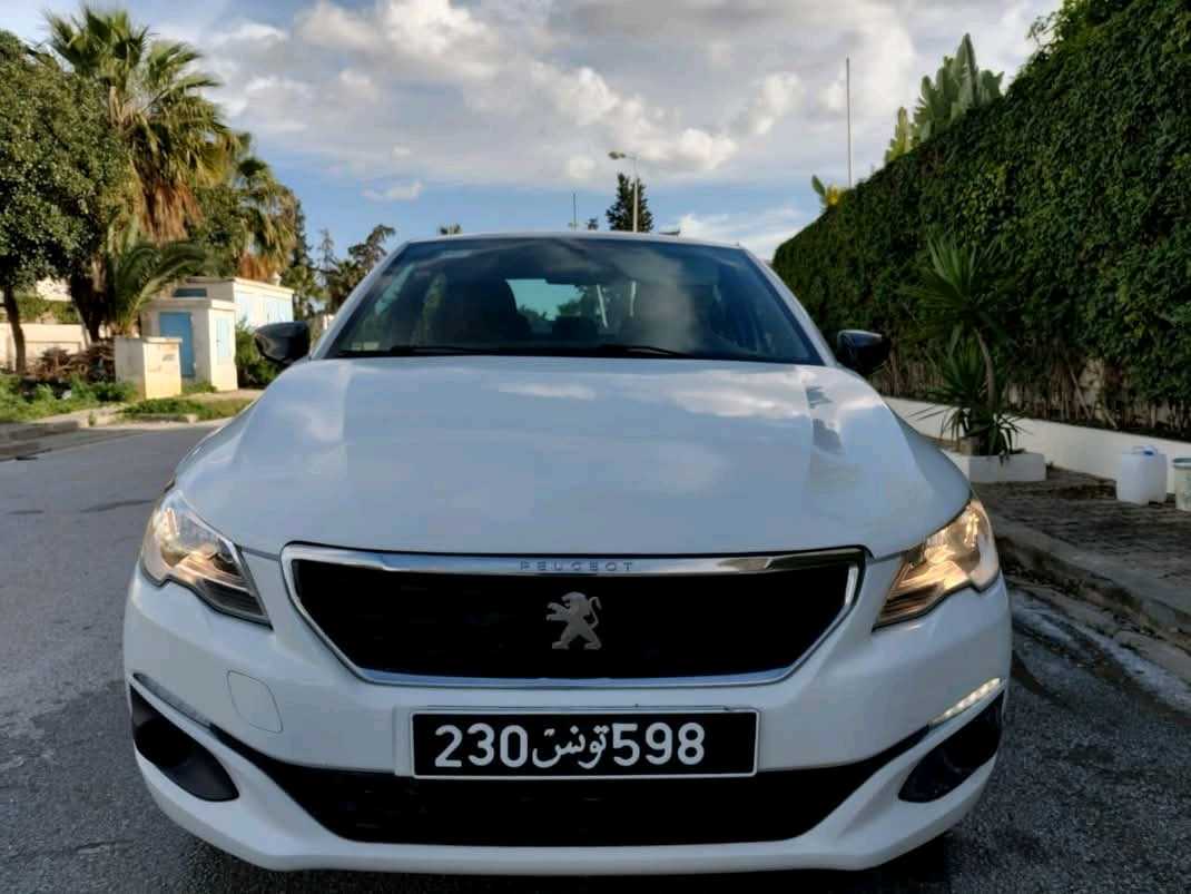 PEUGEOT 301 PREMIÈRE MAIN EN EXCELLENT ÉTAT 