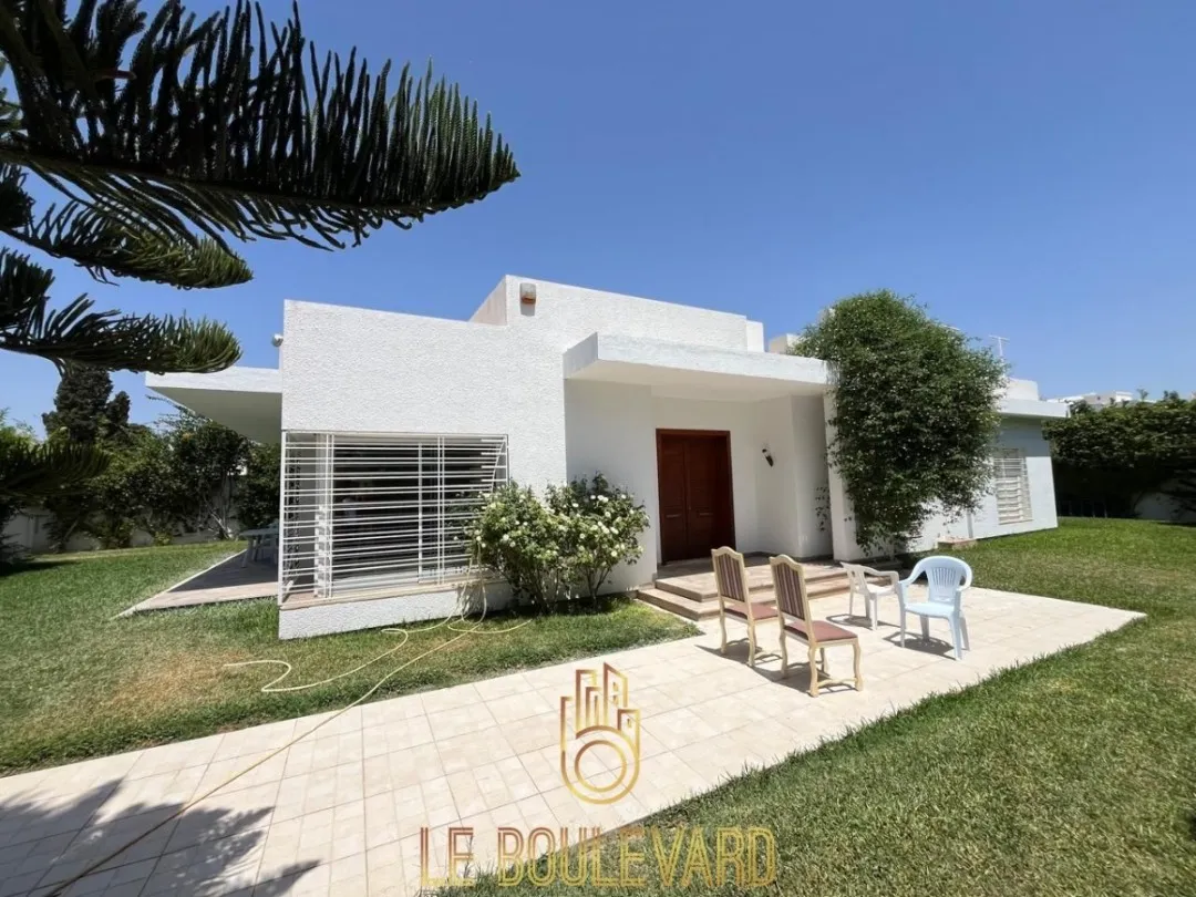 A Louer Villa S+3 Haut Standing Avec Jardin à Oued Souhil, Nabeul 