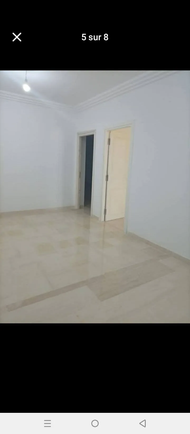 un bureau spacieux s+2 au 3éme étage (avec ascenseur) a louer situé a bardo centre