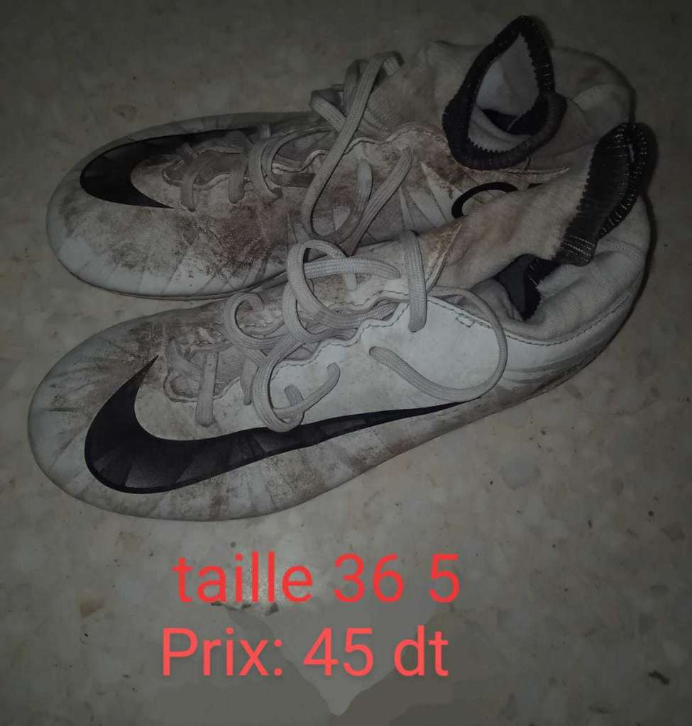 Crampons importé toutes les pointures sont disponibles 