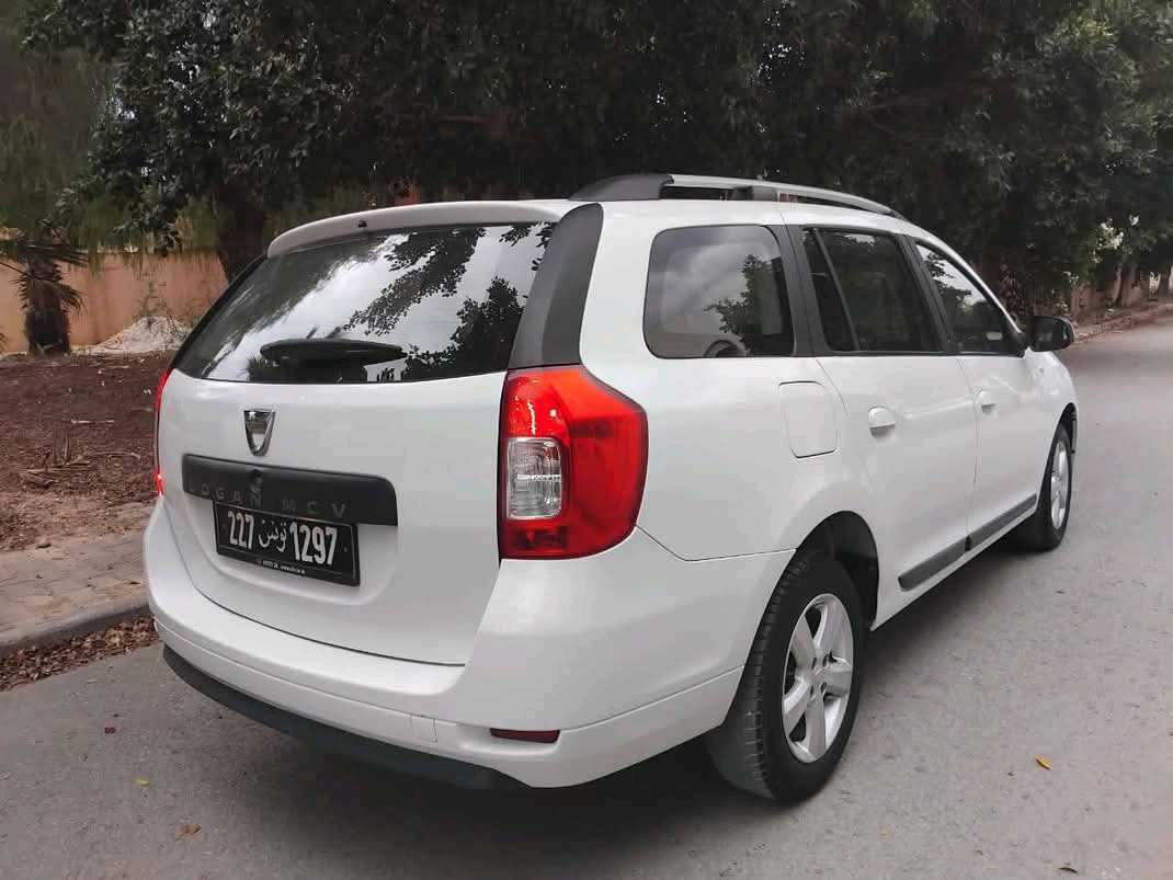 DACIA LOGAN MCV PREMIÈRE MAIN EN TRÈS BON ÉTAT