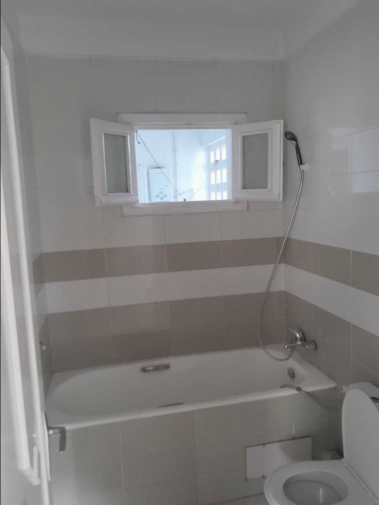 Apparemment a louer résidence emna nour Ja3fer ariana 