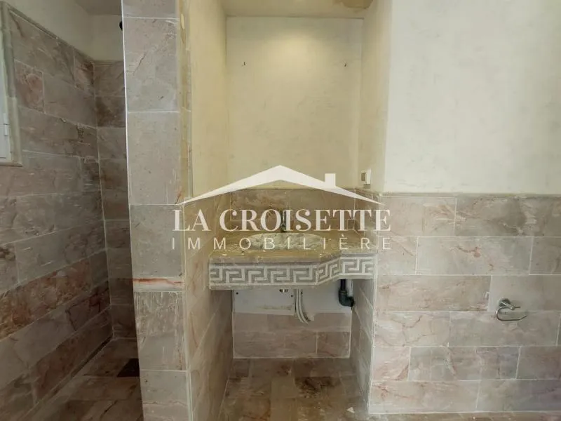 Triplex s4 vue sur mer à La Marsa ZTRL0108