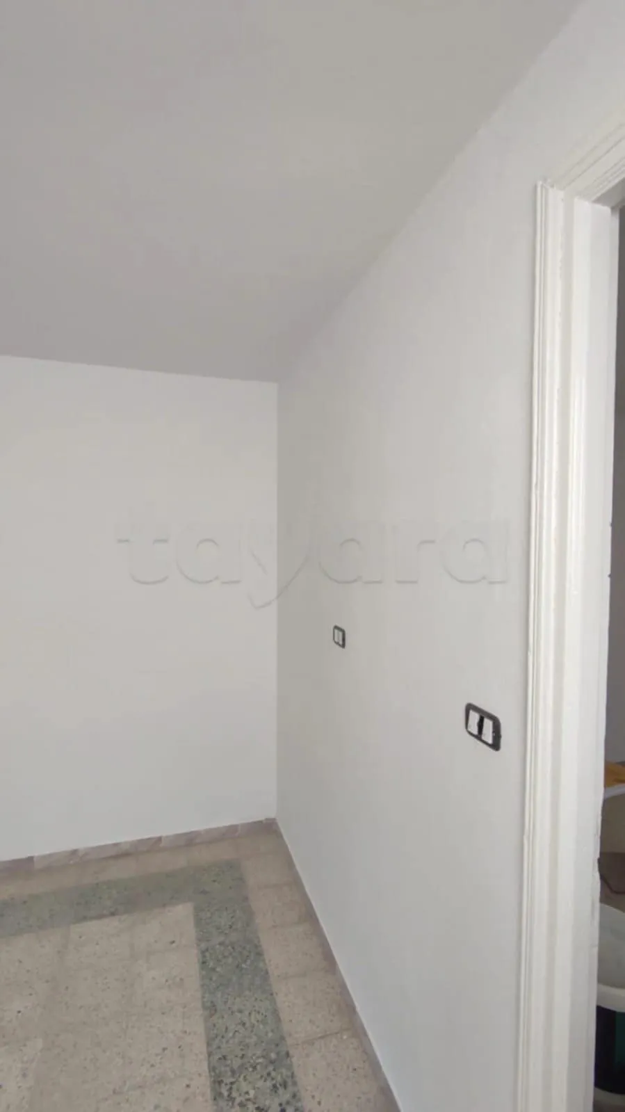 un studio s+1 vide a louer situé a Bardo Cité El Fath(entre cité zouhour et bayrem tounsi)