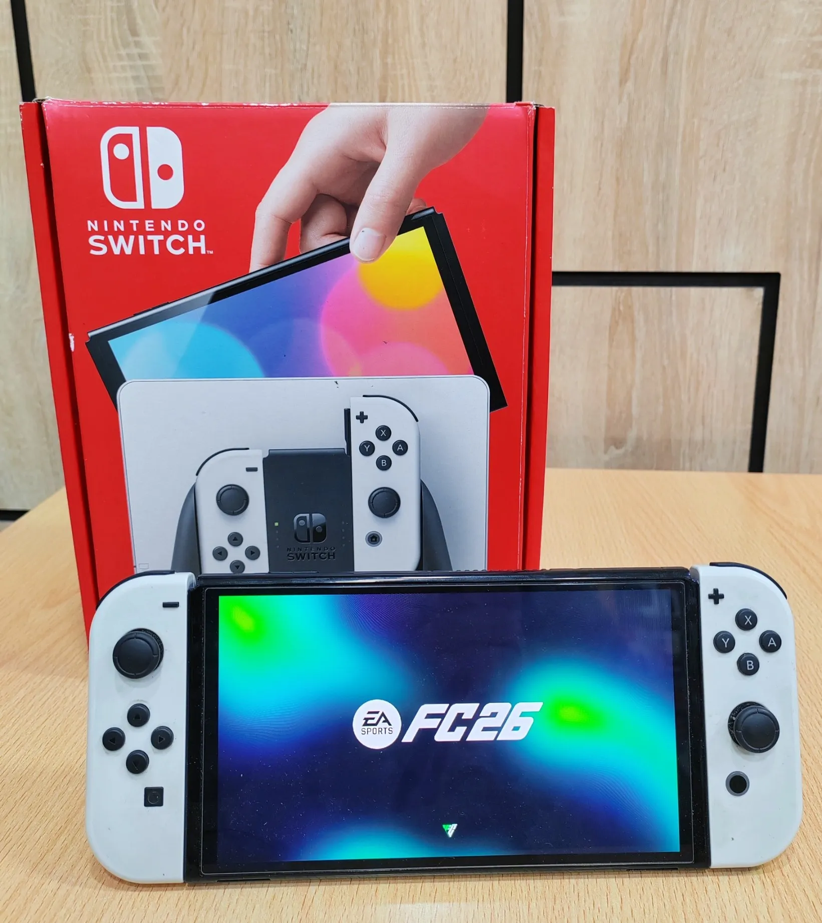 ✨ Nintendo Switch OLED White Edition ✨✨ Importé 🇫🇷 En très bonne état ✨️✨️✨️ Patché Pleine de jeux