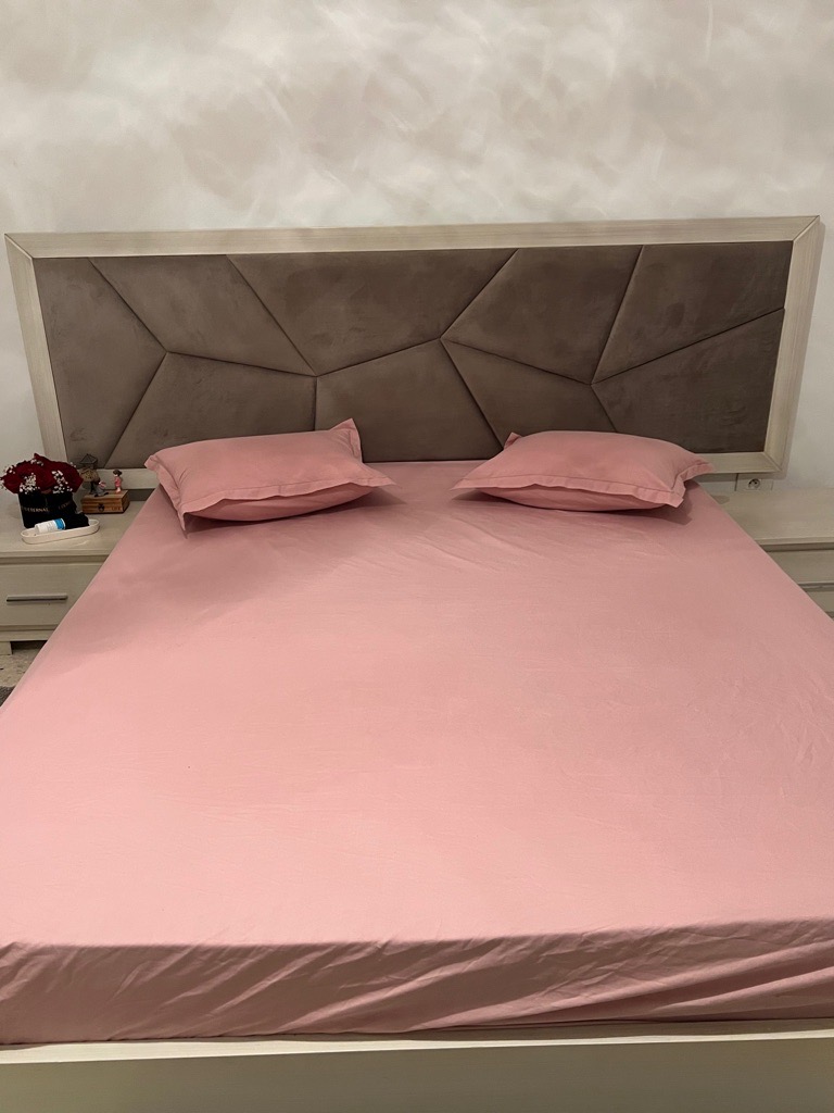 Chambre à coucher complète avec matelas en bon état