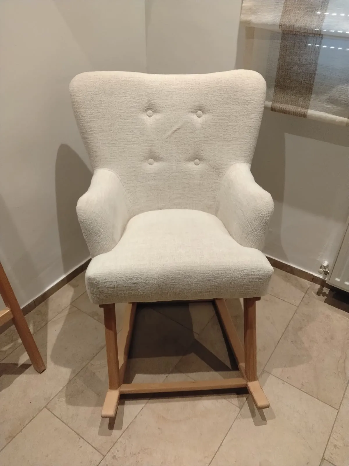 *À vendre – Fauteuil à bascule / Chaise d'allaitement*