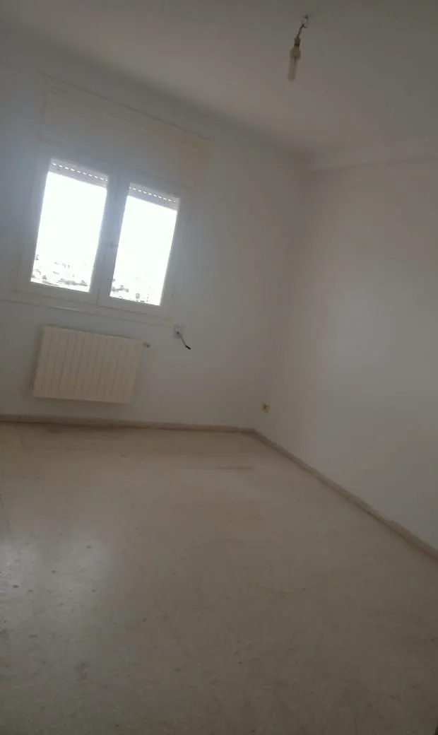 cité Ennasr S+3 unique 