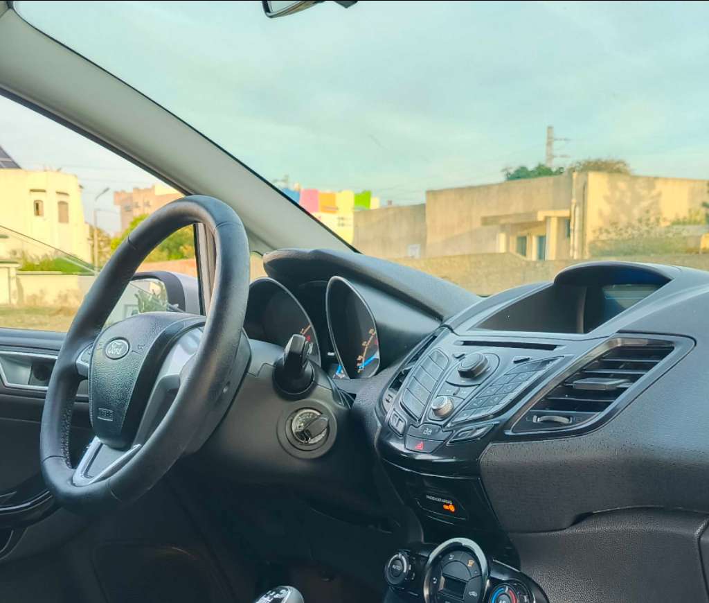  ford fiesta titanium