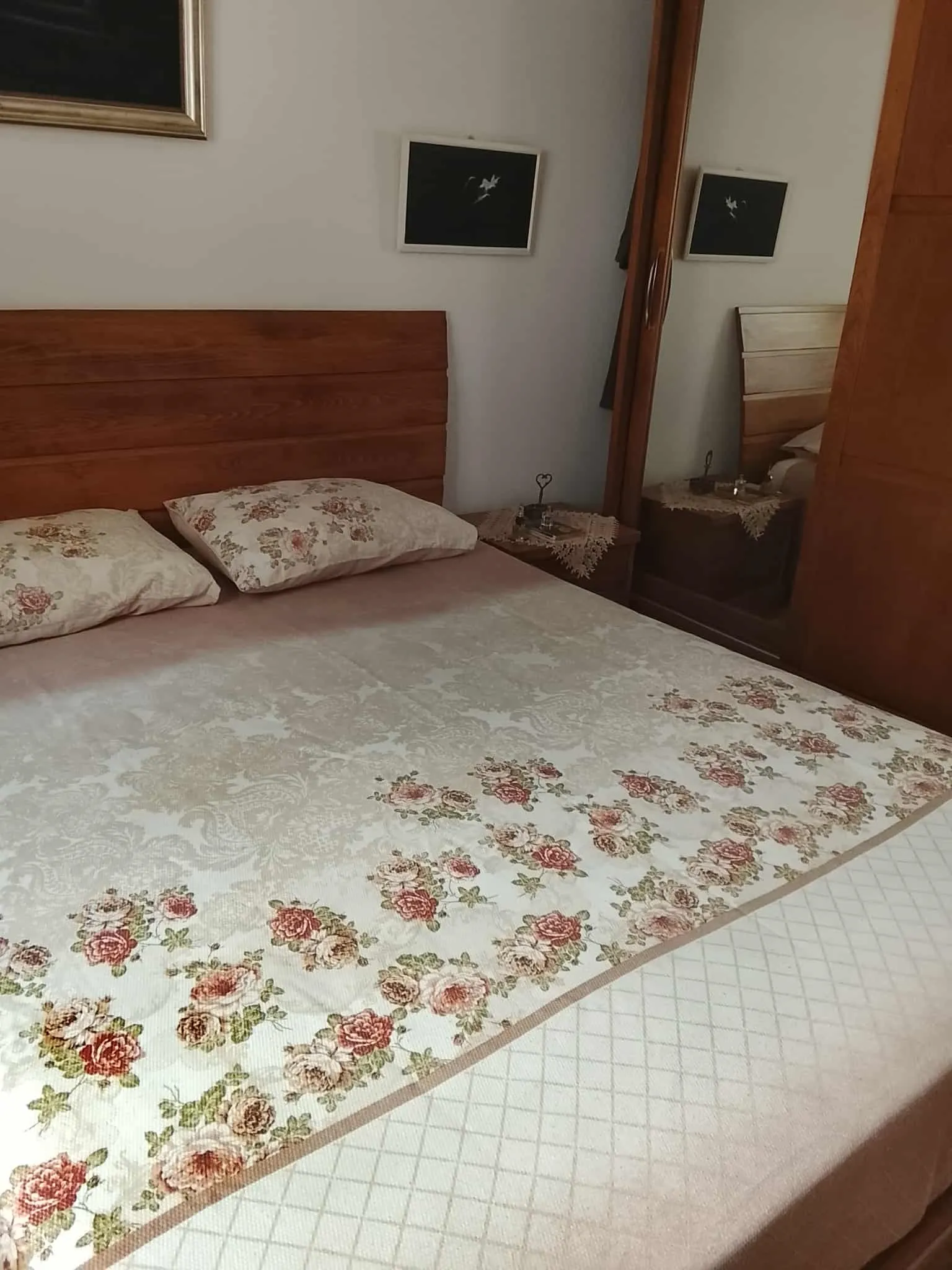 A vendre chambre a coucher en très bonne état
