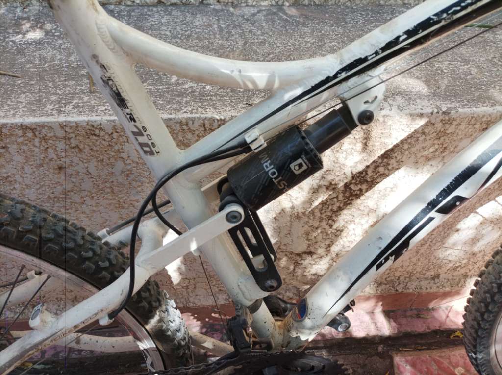 Vélo VTT avec freinage à disque