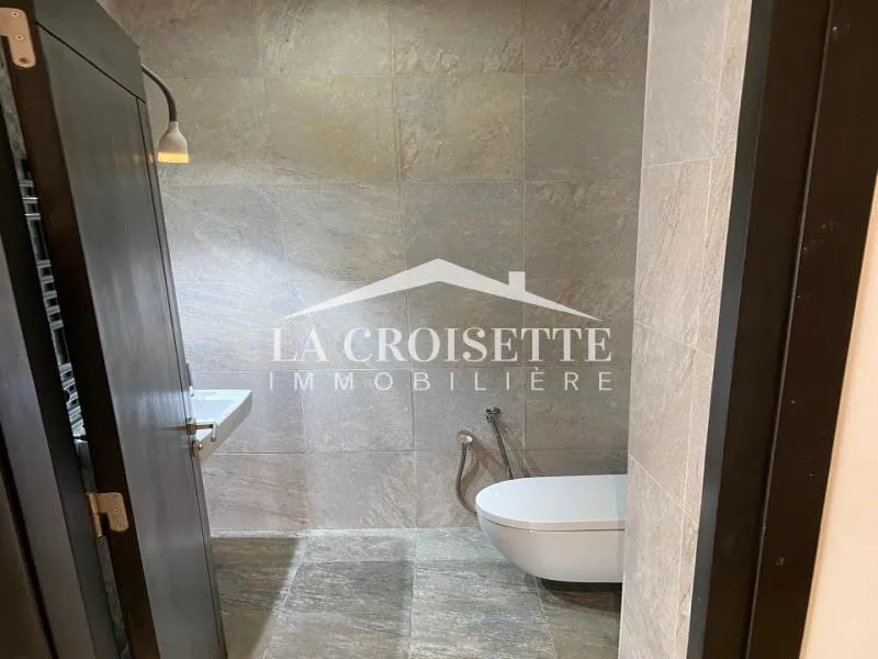 Appartement S+4 à LA Marsa MAL2028