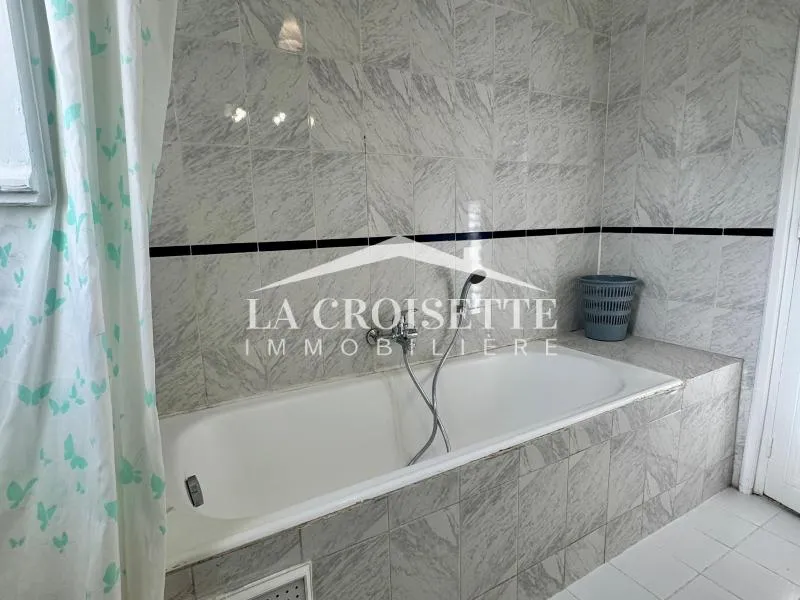 Appartement s3 avec jardin à La Marsa MDL0113