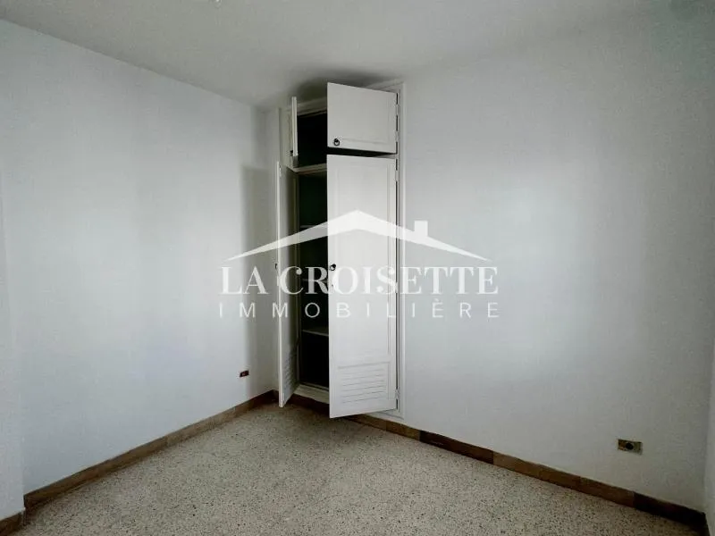 Appartement s3 avec jardin à La Marsa MDL0113