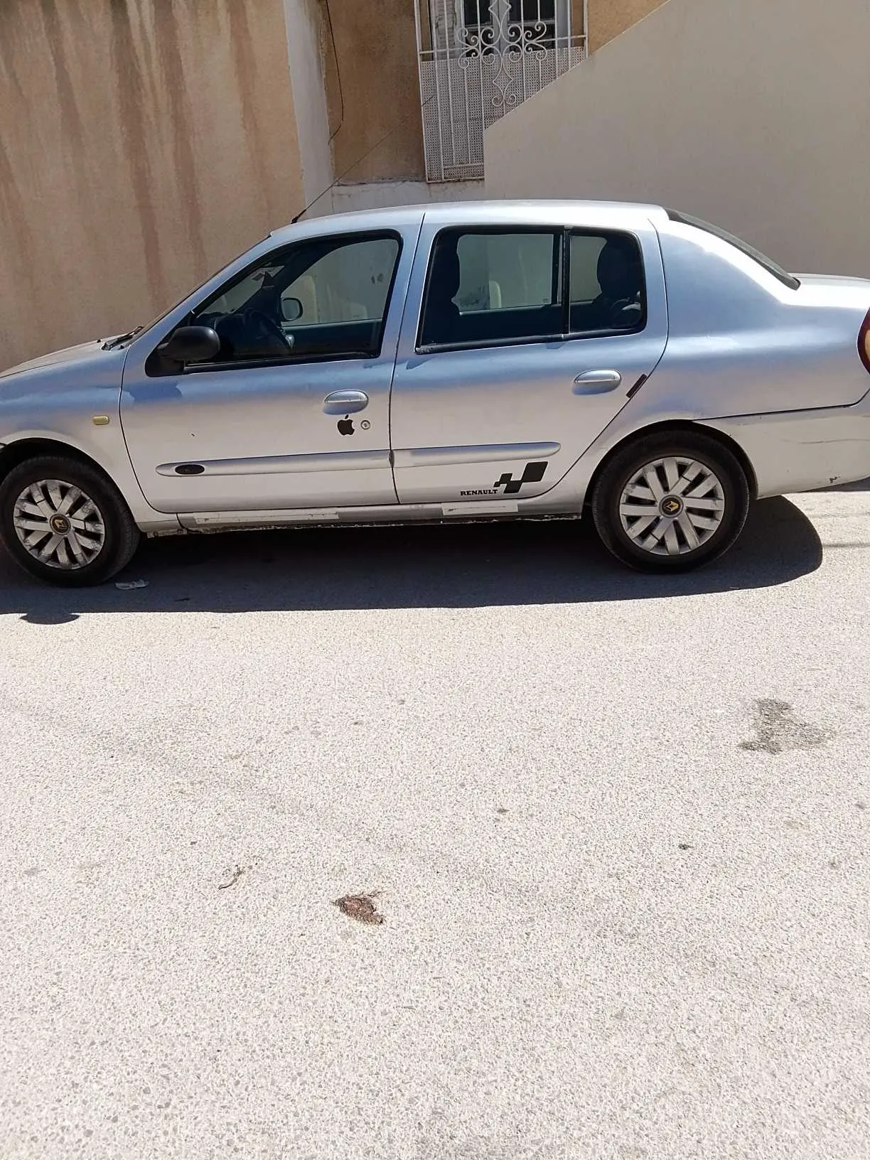 Belle clio classique