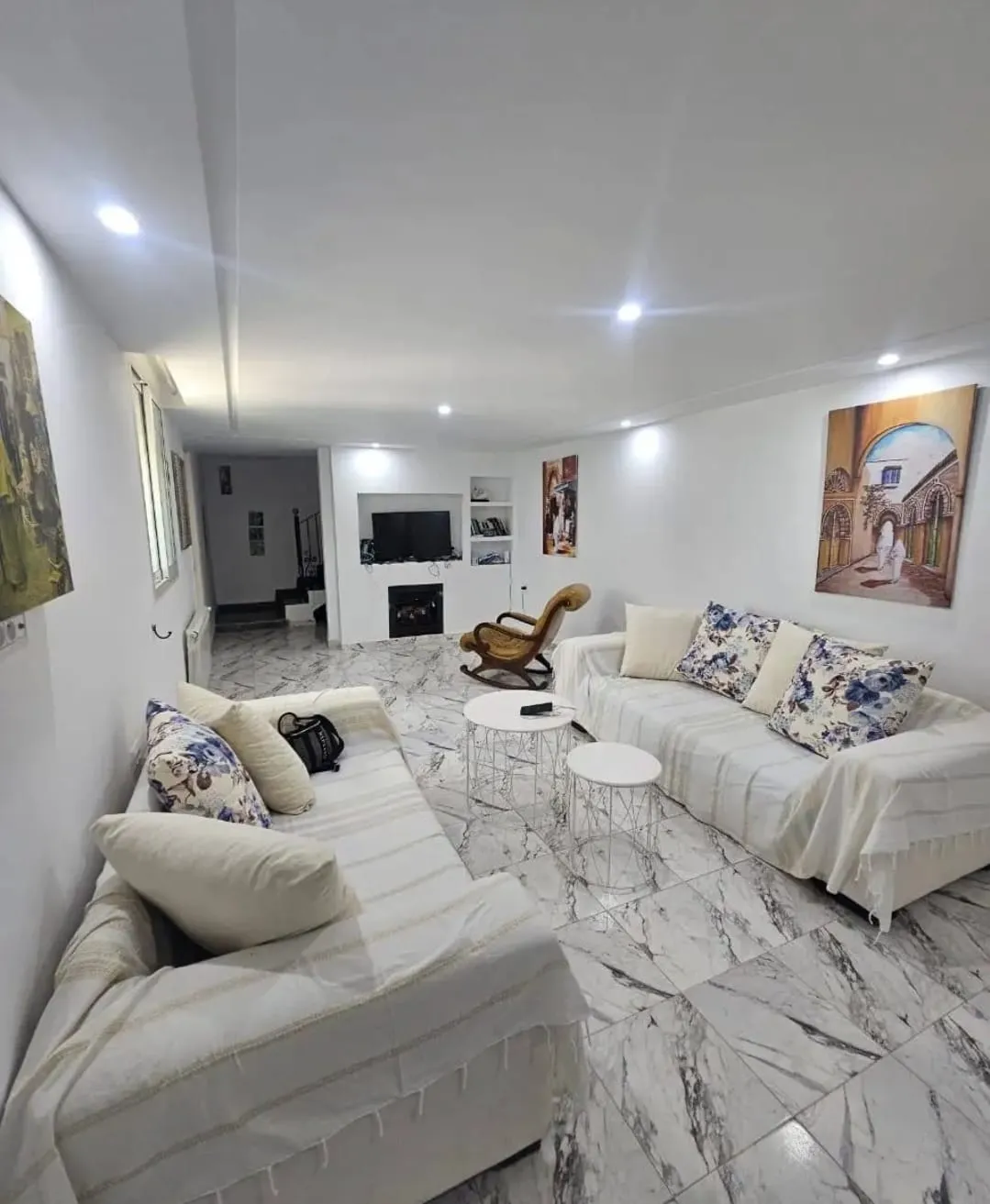 A Vendre villa avec piscine à chatt_mariem pré résidence Costa