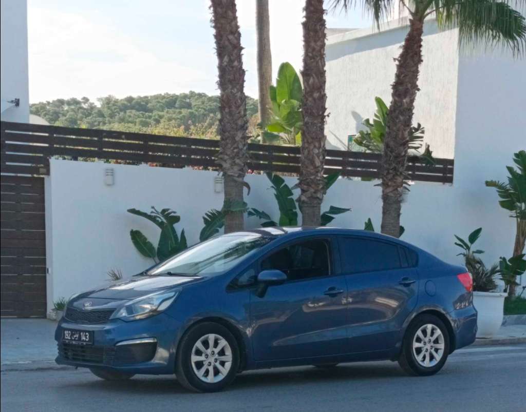 🚘 KIA RIO 