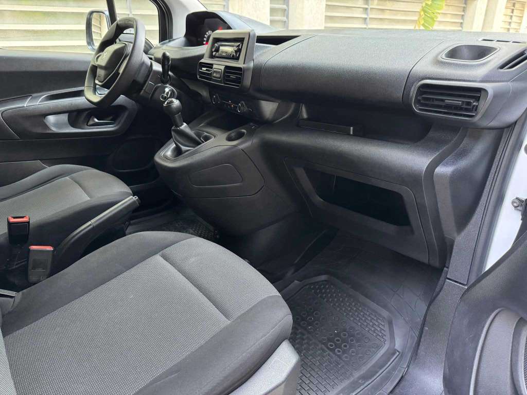 💥 PEUGEOT PARTNER 2022     ☎️29130012  53 100 007 peinture d origine