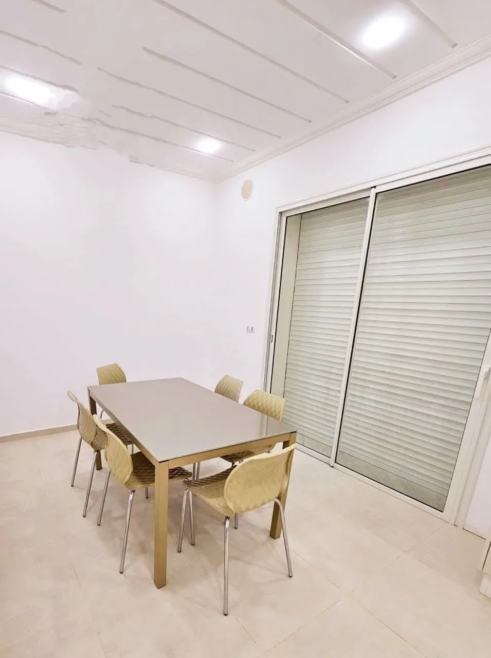 đĄĂ LOUER â Villa de Standing avec Vue Mer & Piscine Ă Chott Meriemđ