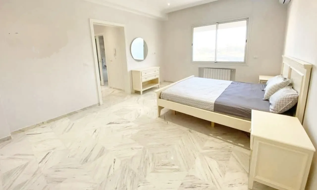 đĄĂ LOUER â Villa de Standing avec Vue Mer & Piscine Ă Chott Meriemđ