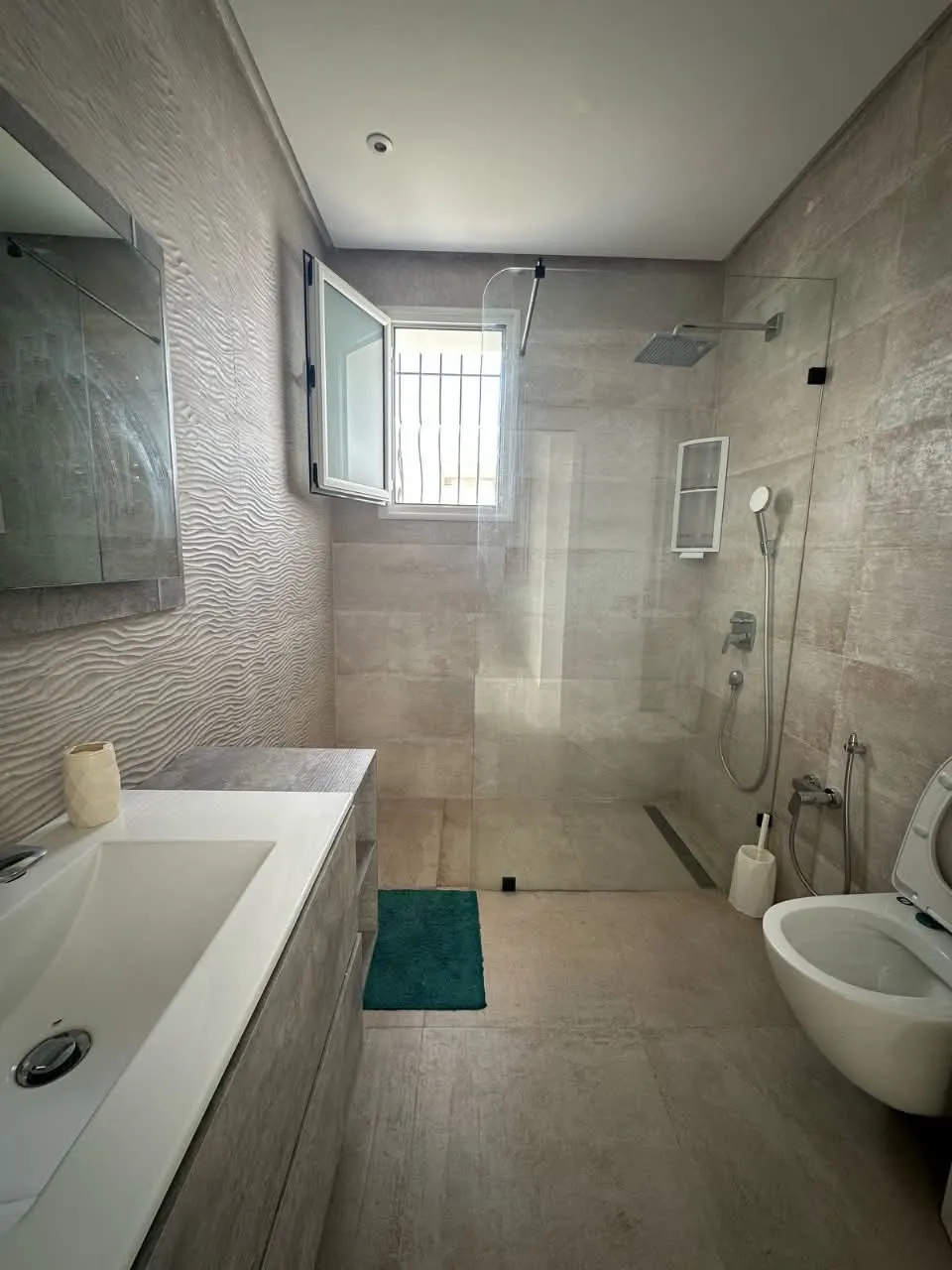 đĄĂ LOUER â Villa de Standing avec Vue Mer & Piscine Ă Chott Meriemđ