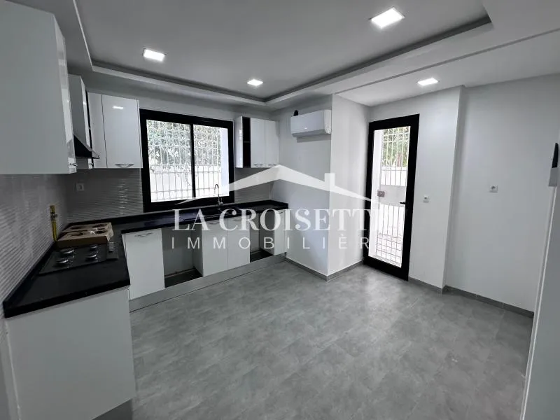 Villa s4 avec piscine à La Soukra MVL0057