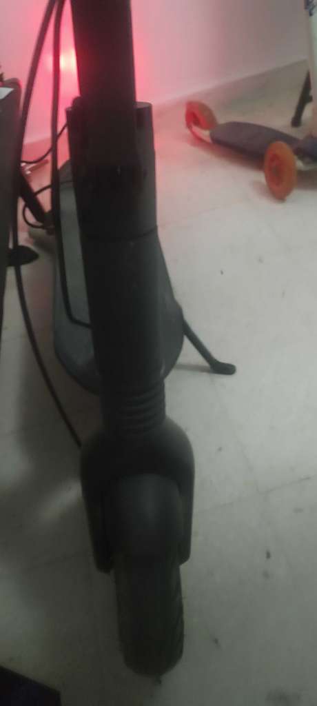 Trottinette électrique Ninebot G2 max utiliser 3 mois 