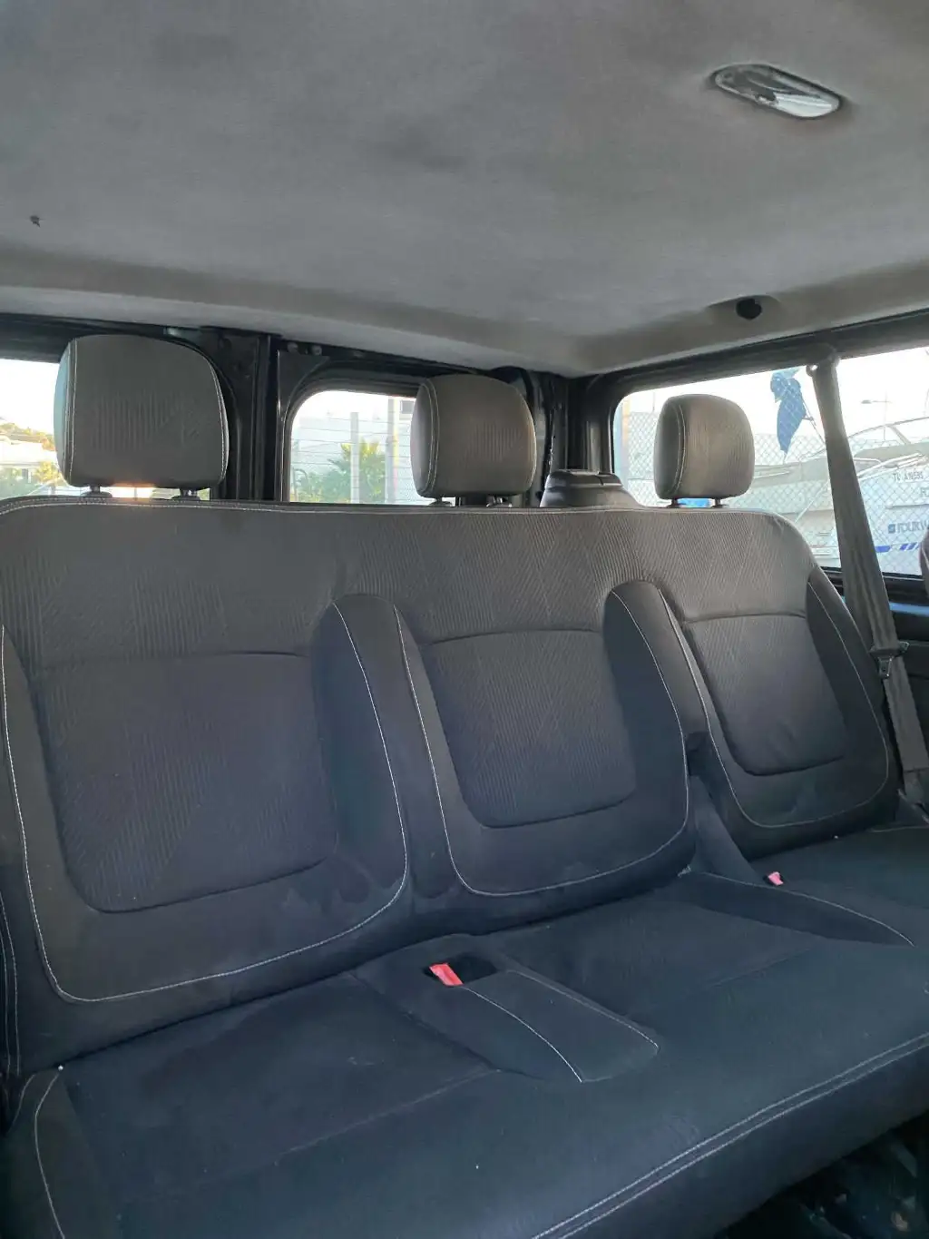 Renault trafic 3 9 places 