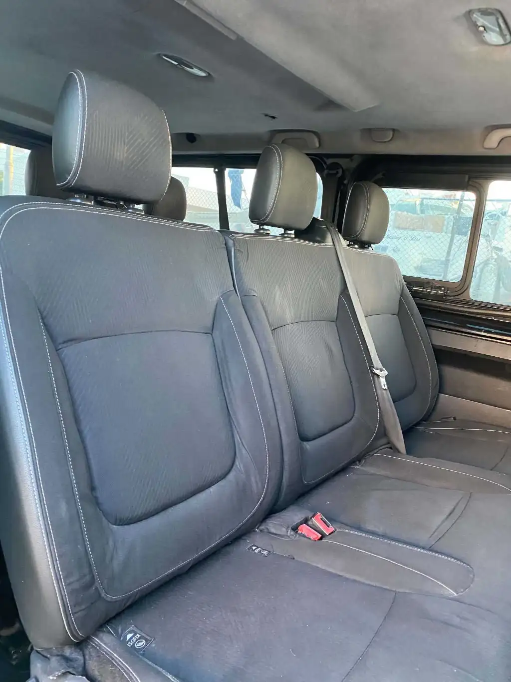 Renault trafic 3 9 places 