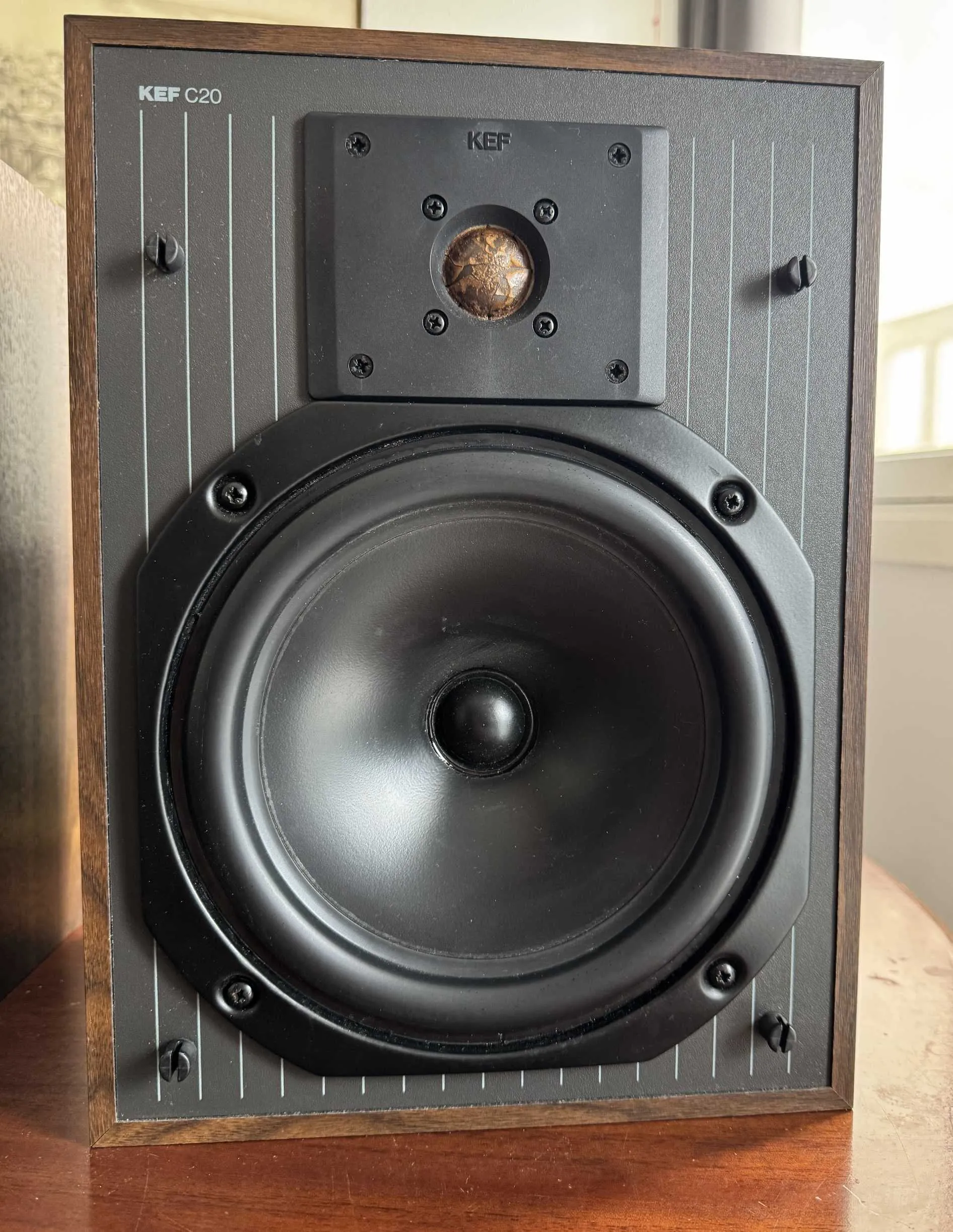 KEF C20 + Ampli Carat i57 Mk2 + Platine vinyle AKAI AP-100 — 1500 DT (le lot)