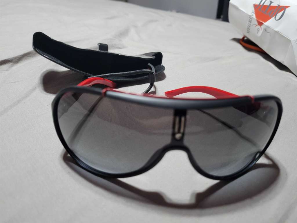 Lunettes Carrera