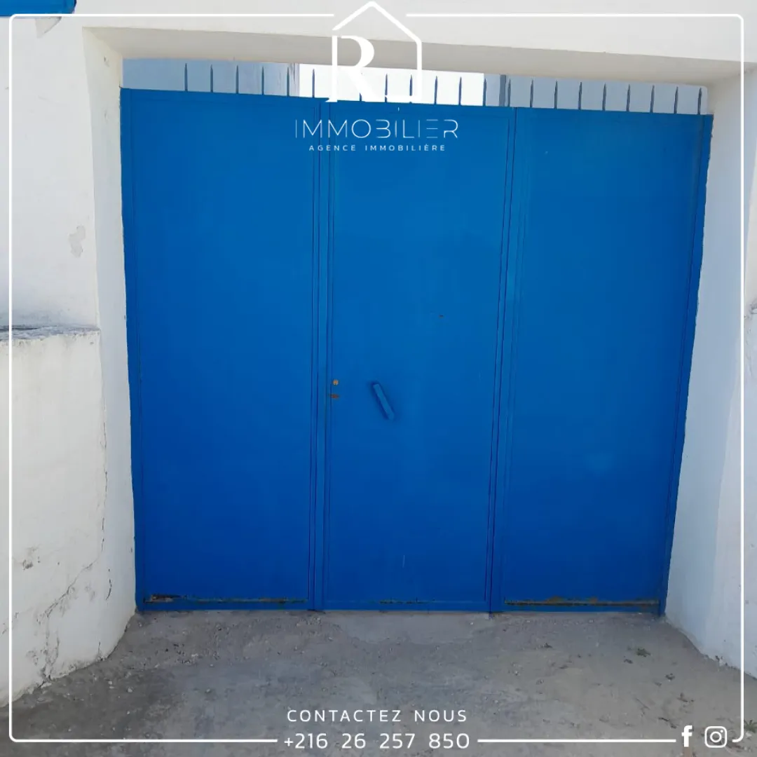 للبيع قطعة أرض في الحمامات  2éme position sur la route goudronnée تبعد فقط 3دق على البحر 