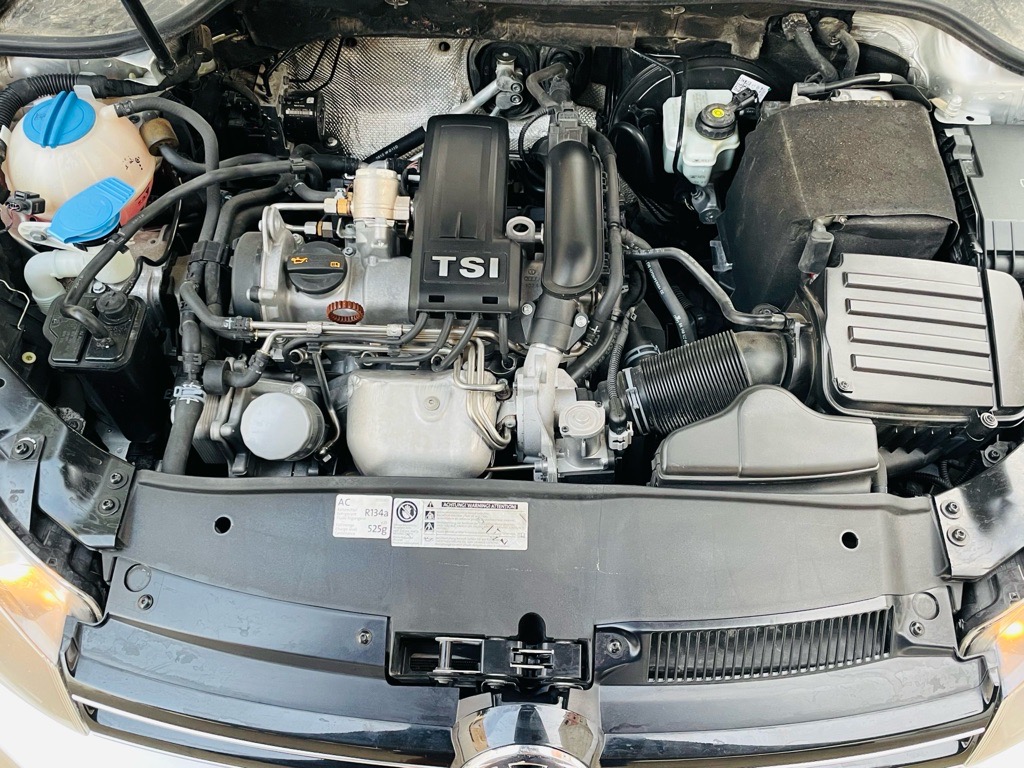 GOLF 6 ESSNECE 