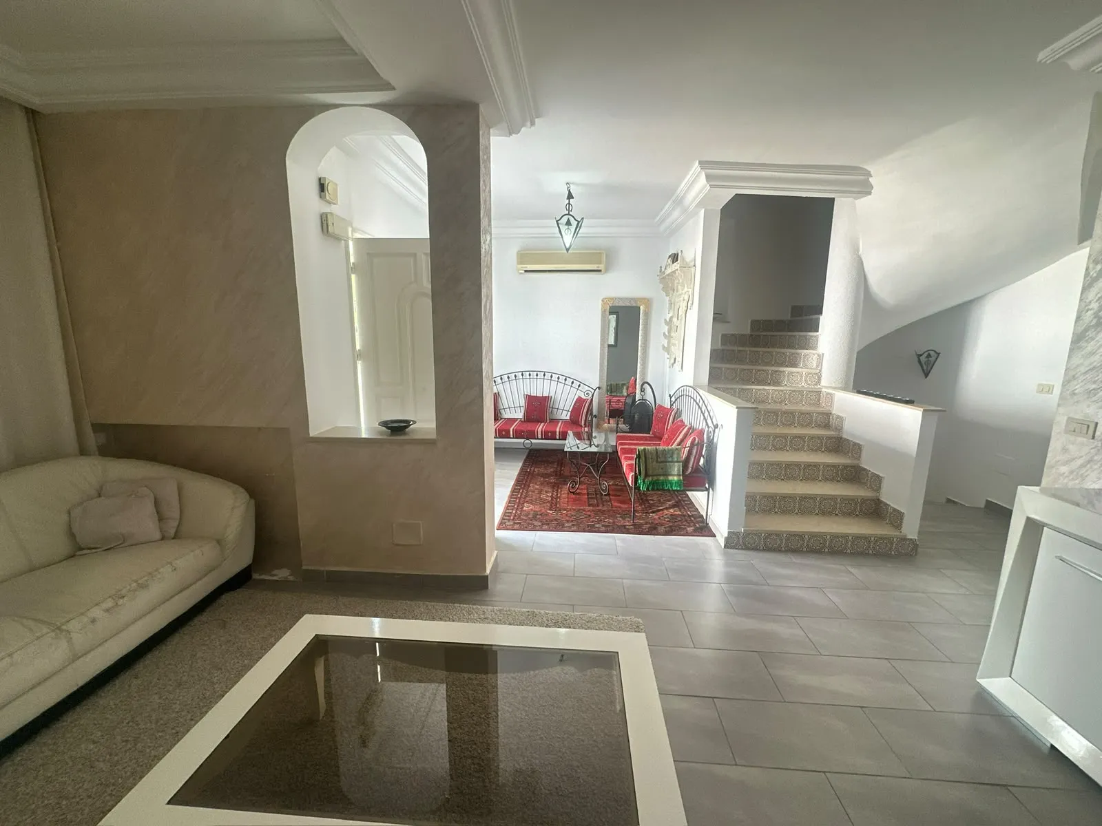 un Duplexe S+3 dans une résidence privée proche de Hôtel sultan