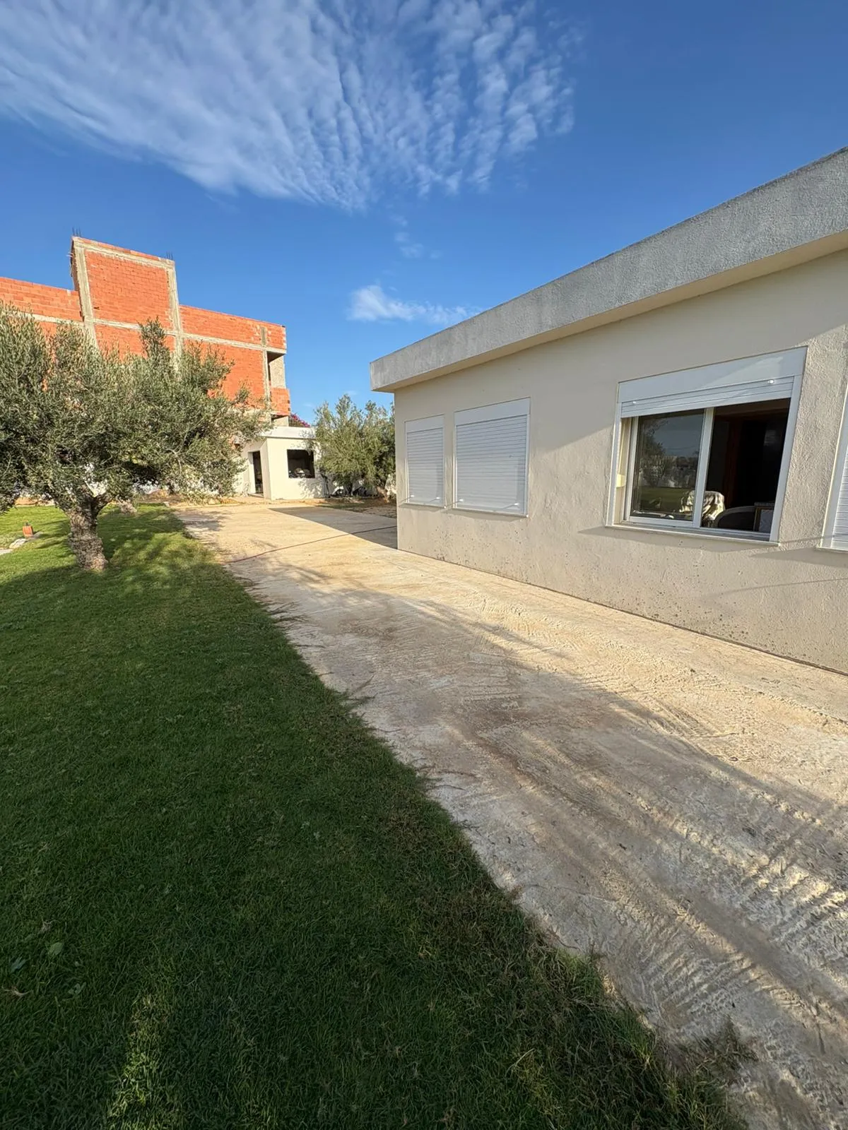 đ Maison d'hĂŽte De 3000 mÂČ+ Piscine En Vente | Chott Mariem