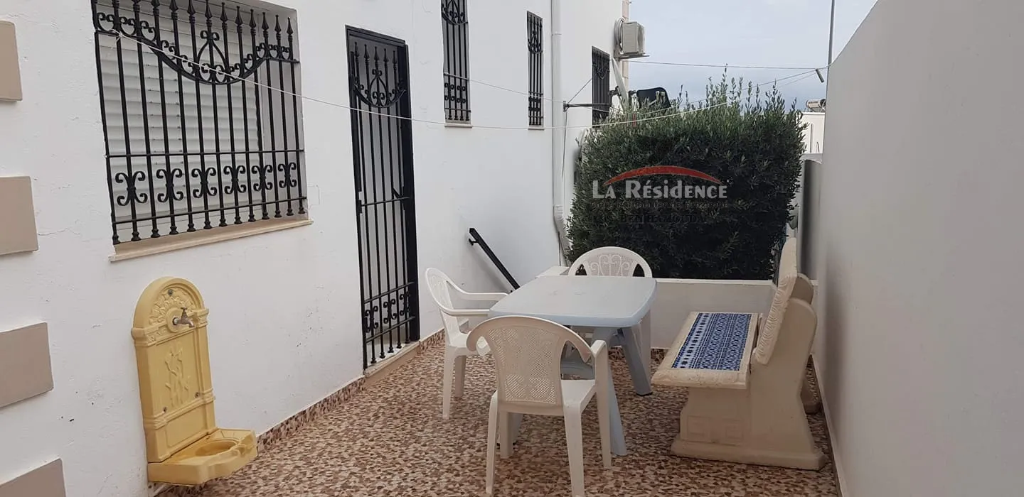 A louer un studio Meublé S+1 pour une longue durée à la corniche Route panoramique, Bizerte .