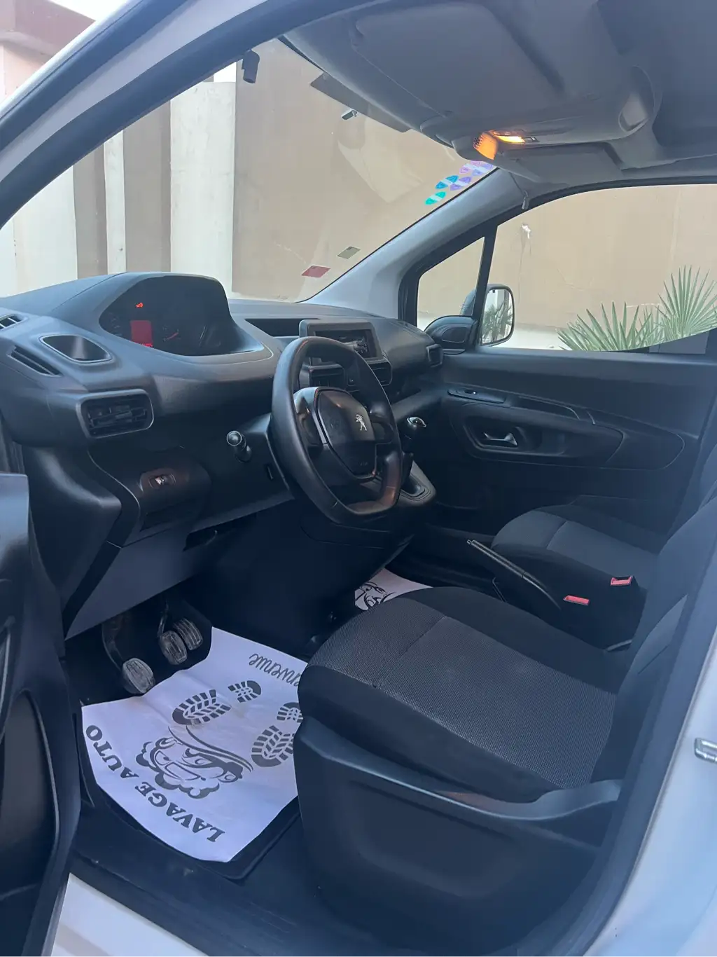 K9 Peugeot