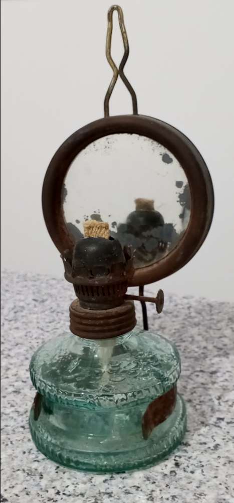Lampe ancienne à pétrole 