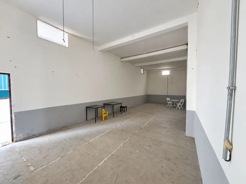 Dépôt à vendre à Ben Arous – Terrain de 818 m²